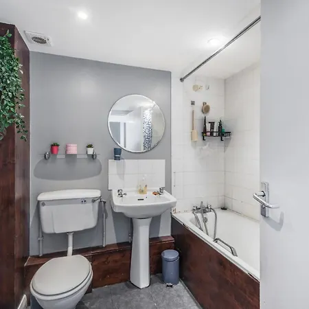 Spacious 4 Bed House Near Greenwich London Exterior photo