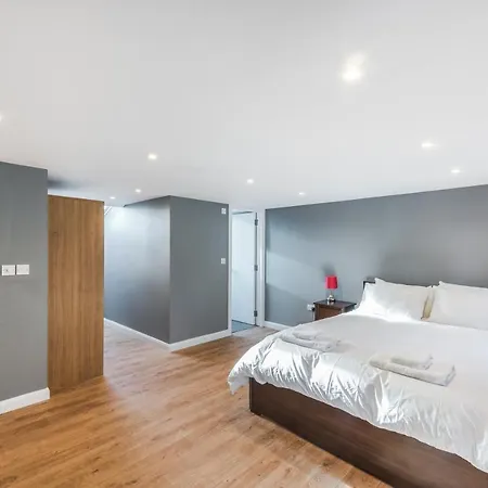 Spacious 4 Bed House Near Greenwich London Exterior photo