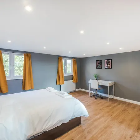 Spacious 4 Bed House Near Greenwich London Exterior photo
