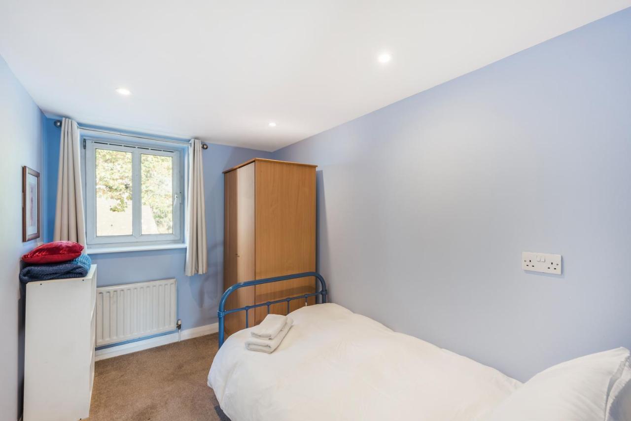 Vakantiehuis Spacious 4 Bed House Near Greenwich Londen